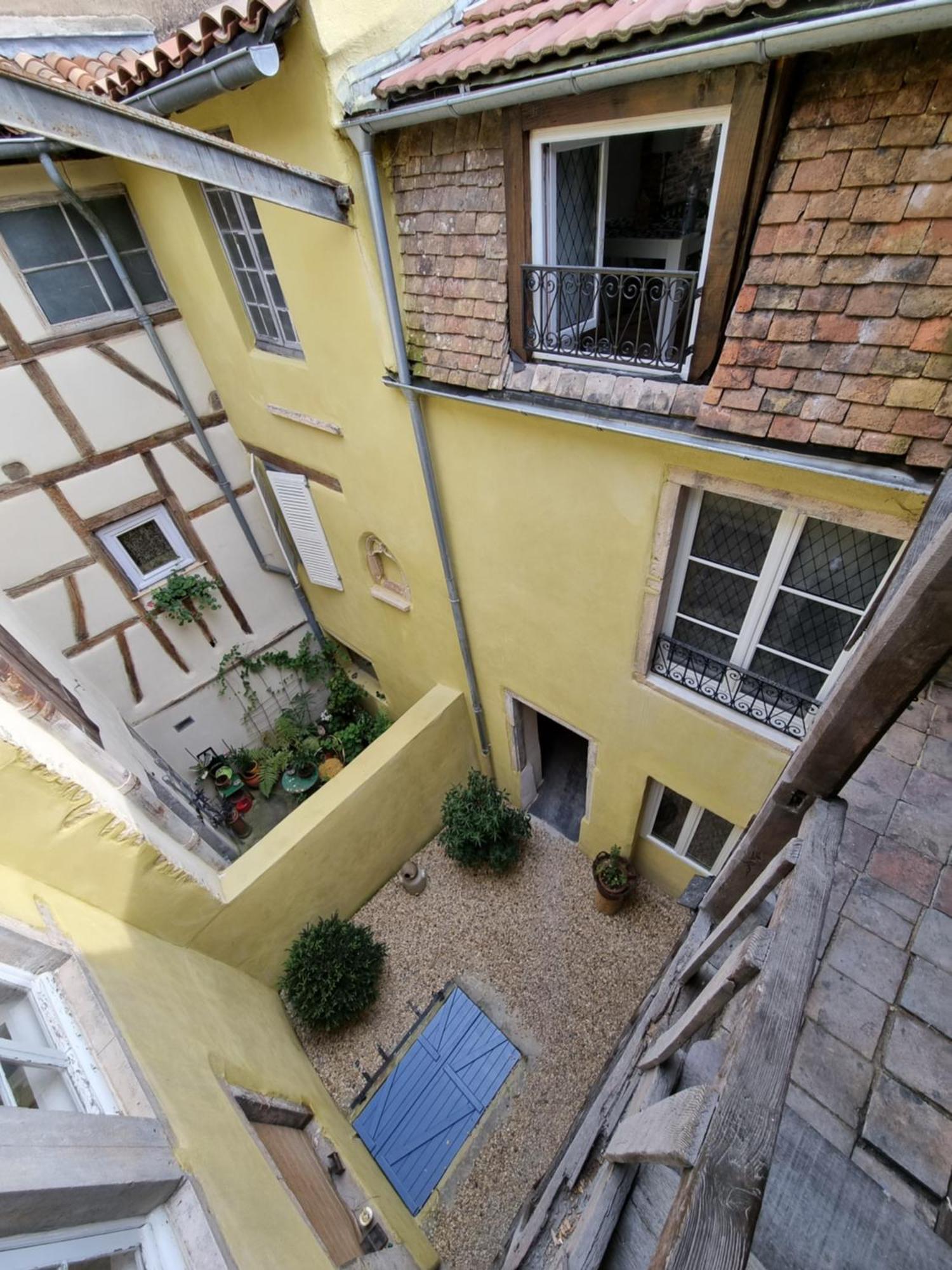 Le Studio Du Docteur Privey - Free & Secure Park Bike Tournus Exterior photo